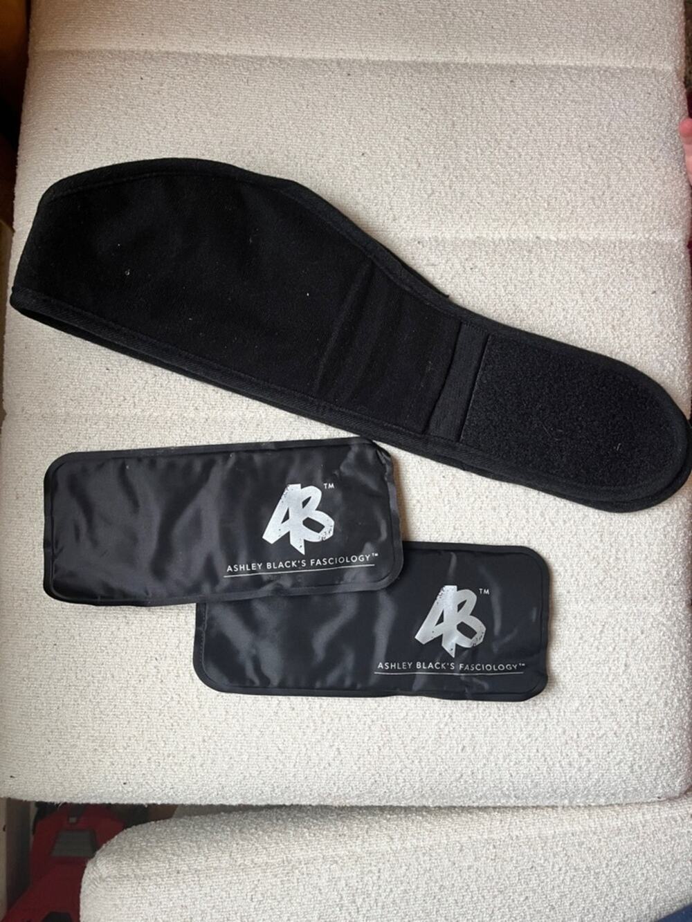 Ashley Black Black Fasciology Therapy Strap & Ice Packs Kryo Pack